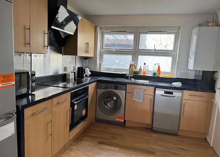 Modern 2 Bedroom Terrace